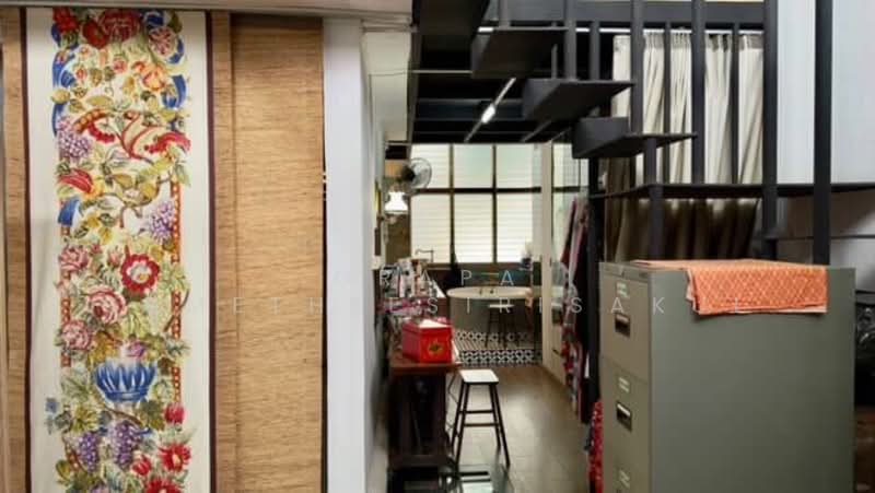 ทาวน์เฮ้าส์ 3-ห้องนอน, กรุงเทพ, ทุ่งวัดดอน, สาทร, กรุงเทพ, 300 ตร.ม., ทาวน์เฮ้าส์ ขาย, โดย Orapa Sumetheesirisakul, 500180704 - DDproperty.com