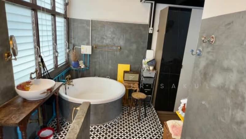 3-BR Townhouse, Bangkok, Thung Wat Don, Sathon, Bangkok, 3 Bedrooms, 300 sqm, Townhouse For Sale, by Orapa Sumetheesirisakul, 500180704 - DDproperty.com