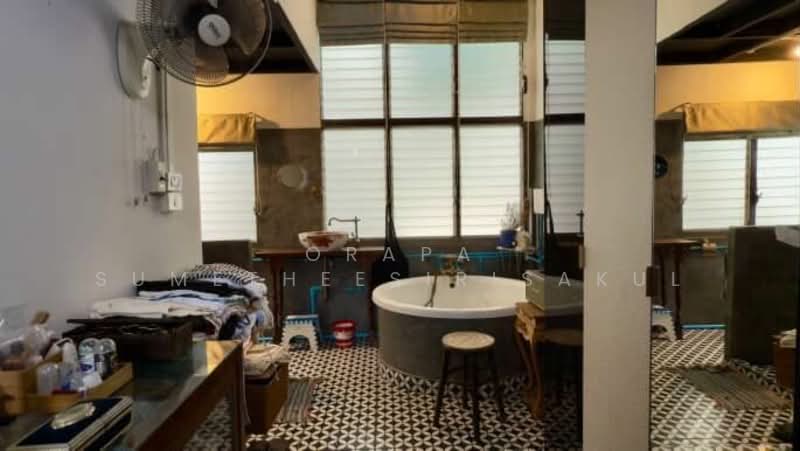 3-BR Townhouse, Bangkok, Thung Wat Don, Sathon, Bangkok, 3 Bedrooms, 300 sqm, Townhouse For Sale, by Orapa Sumetheesirisakul, 500180704 - DDproperty.com