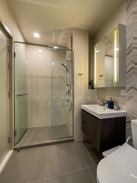 Oka Haus Sukhumvit 36, Bangkok, 3399 Rama 4 Road, Khong Tan, Khlong Toei, Bangkok, 1 Bedroom, 34 sqm, Condo For Rent, by Methanee Onrat, 500180756 - DDproperty.com