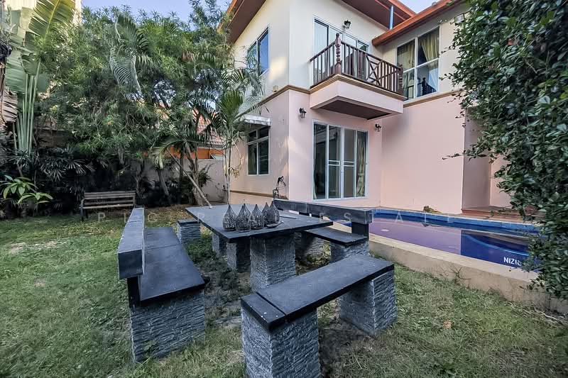 House with Private Pool for Rent in Pratumnak Hill, Chon Buri (Pattaya), Bang Lamung, Bang Lamung (Pattaya), Chon Buri (Pattaya), 4 Bedrooms, 440 sqm, Single Detached House For Rent, by PLC Real Estate, 500180771 - DDproperty.com