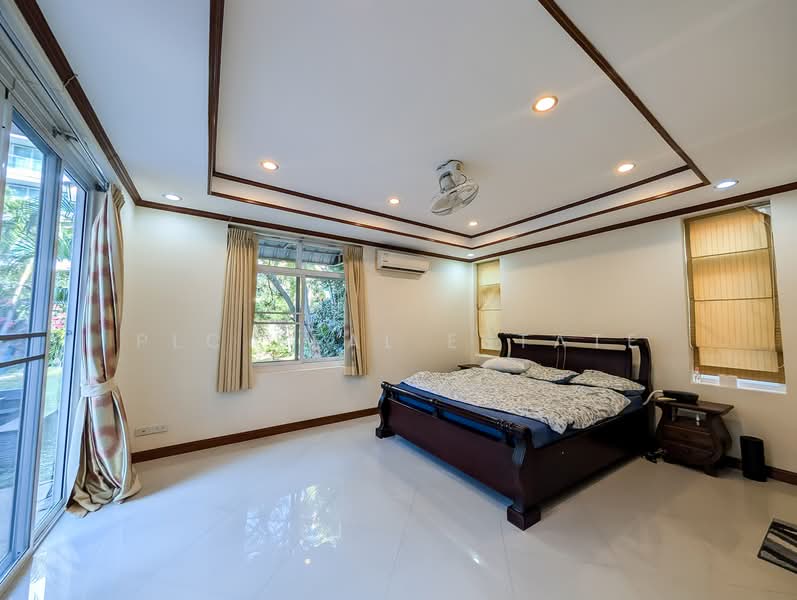 House with Private Pool for Rent in Pratumnak Hill, Chon Buri (Pattaya), Bang Lamung, Bang Lamung (Pattaya), Chon Buri (Pattaya), 4 Bedrooms, 440 sqm, Single Detached House For Rent, by PLC Real Estate, 500180771 - DDproperty.com