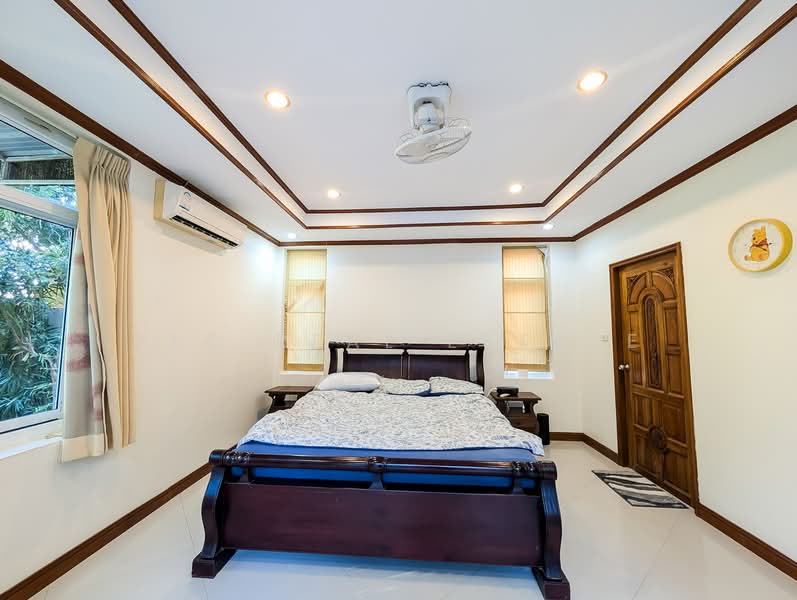 House with Private Pool for Rent in Pratumnak Hill, Chon Buri (Pattaya), Bang Lamung, Bang Lamung (Pattaya), Chon Buri (Pattaya), 4 Bedrooms, 440 sqm, Single Detached House For Rent, by PLC Real Estate, 500180771 - DDproperty.com