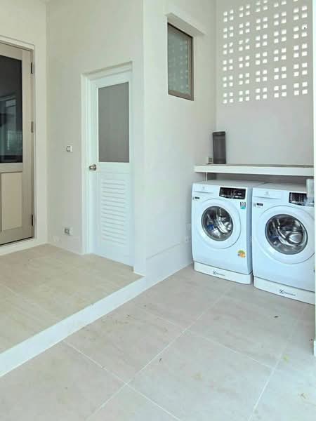 Perfect Masterpiece Sukhumvit 77, Samut Prakan, Soi Mu Ban Perfect Place Sukhumvit 77, Rachathewa, Bang Plee, Samut Prakan, 4 Bedrooms, 360 sqm, Single Detached House For Sale, by ณภัทร พรสิริเมธากุล, 500180798 - DDproperty.com