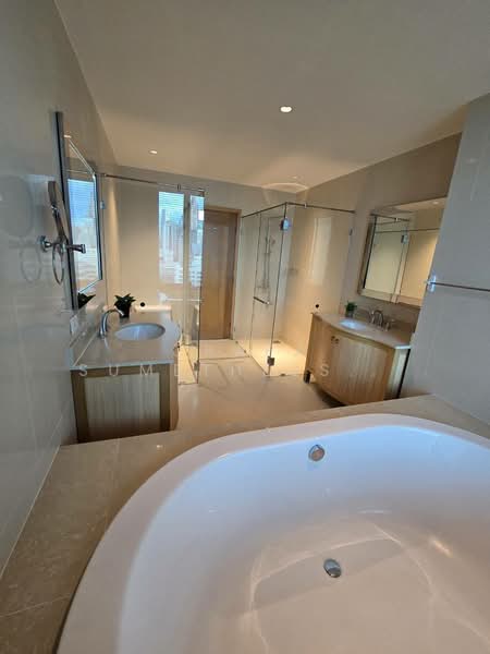 The Empire Place, Bangkok, 88 Narathiwatratchanakharin Road, Thung Maha Mek, Sathon, Bangkok, 3 Bedrooms, 157 sqm, Condo For Sale, by Orapa Sumetheesirisakul, 500180836 - DDproperty.com