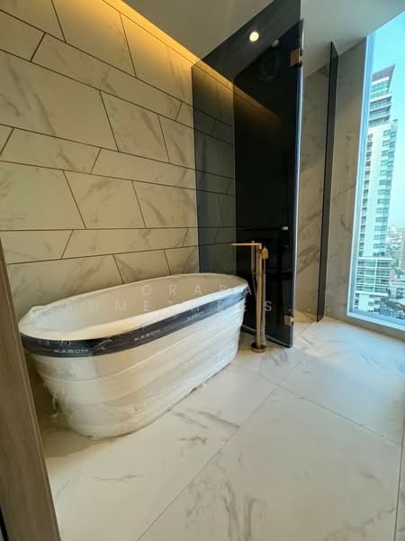 The Estelle Phrom Phong, Bangkok, 131 Soi Sukhumvit 26, Khong Tan, Khlong Toei, Bangkok, 2 Bedrooms, 102 sqm, Condo For Sale, by Orapa Sumetheesirisakul, 500180878 - DDproperty.com