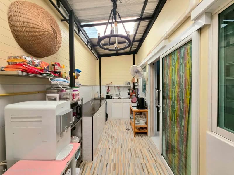 Lanceo Nov Ramintra-Kubon 38, Bangkok, Soi Kubon 38, Bang Chun, Khlong Sam Wa, Bangkok, 4 Bedrooms, 130 sqm, Townhouse For Sale, by Siriwan Udomvachaphun, 500180892 - DDproperty.com