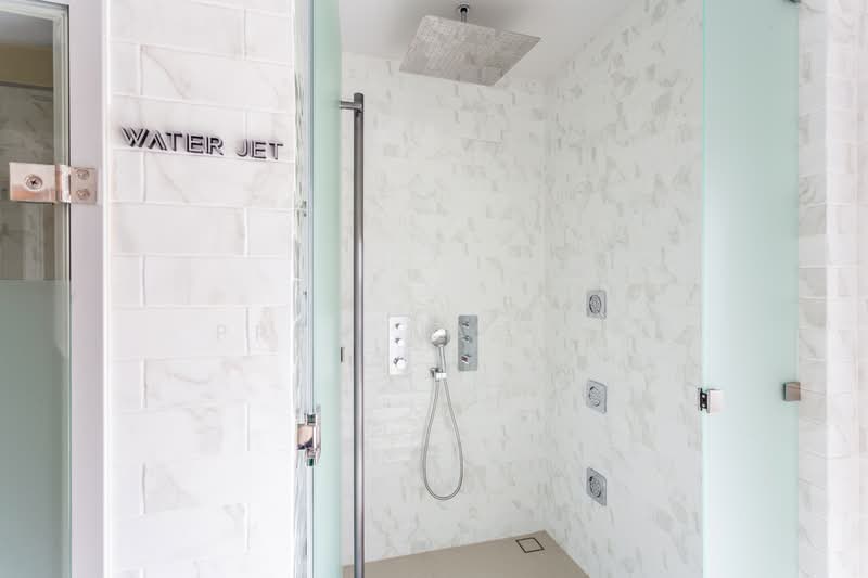 Muniq Langsuan, Bangkok, Soi Tonson, Lumphini, Pathum Wan, Bangkok, 2 Bedrooms, 96 sqm, Condo For Sale, by Prem Narula, 500180895 - DDproperty.com