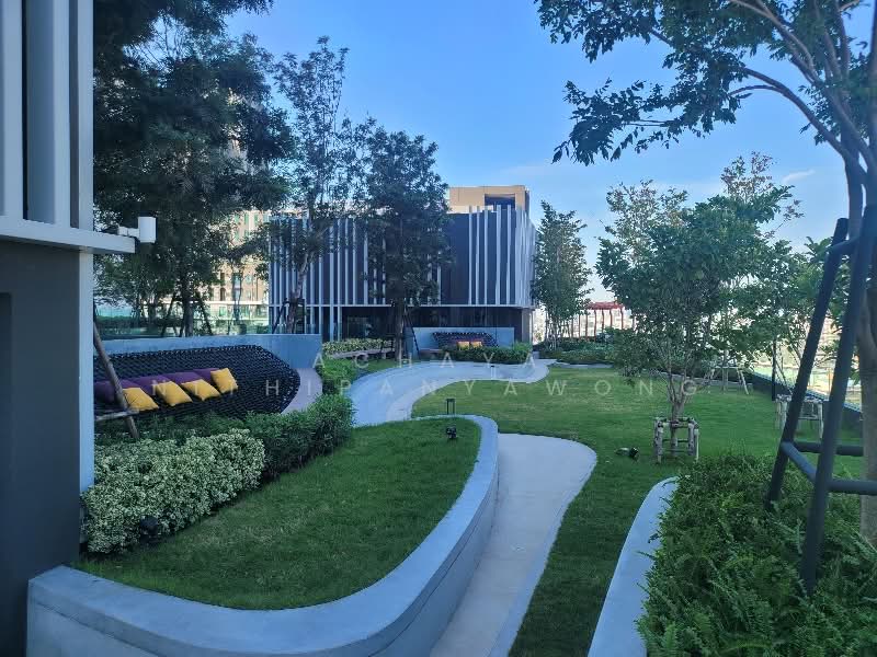 XT Huaikhwang, Bangkok, 244 Ratchadaphisek Road, Huai Khwang, Huai Khwang, Bangkok, 1 Bedroom, 30 sqm, Condo For Rent, by Achaya Nithipanyawong, 500180896 - DDproperty.com