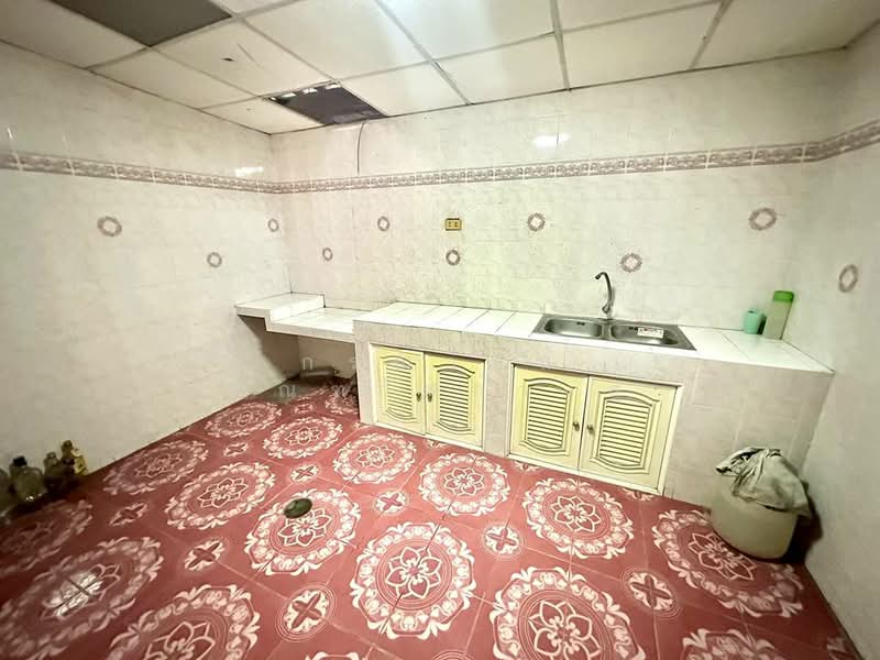 Moobaan Petchthaweesuk Petchkasem 106, Bangkok, Petchkasem Road, Nong Kang Plu, Nong Khaem, Bangkok, 2 Bedrooms, 80 sqm, Townhouse For Sale, by กรณวัสส์ กัณฑวัสส์วงส์, 500180919 - DDproperty.com