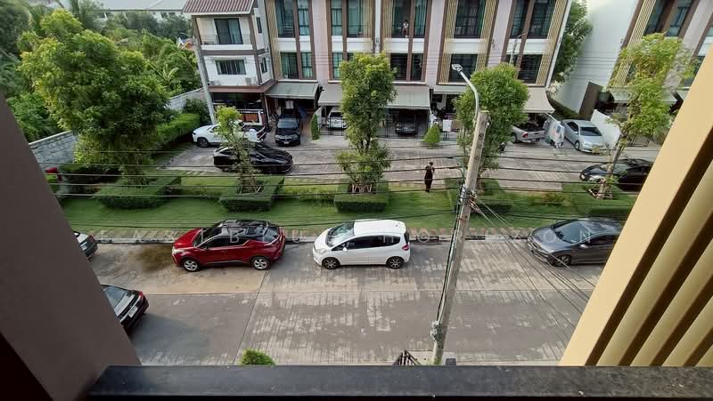 Baan Klang Muang Kalpapruek : บ้านกลางเมือง กัลปพฤกษ์, กรุงเทพ, ถนนศาลธนบุรี, บางหว้า, ภาษีเจริญ, กรุงเทพ, 135 ตร.ม., ทาวน์เฮ้าส์ ขาย, โดย Eastblue Horizon, 500180948 - DDproperty.com