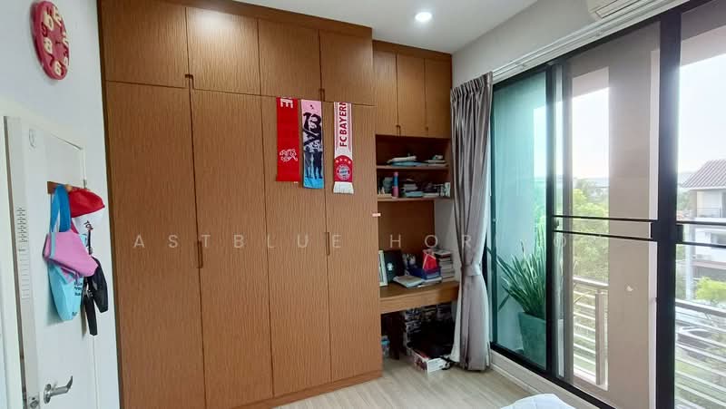 Baan Klang Muang Kalpapruek : บ้านกลางเมือง กัลปพฤกษ์, กรุงเทพ, ถนนศาลธนบุรี, บางหว้า, ภาษีเจริญ, กรุงเทพ, 135 ตร.ม., ทาวน์เฮ้าส์ ขาย, โดย Eastblue Horizon, 500180948 - DDproperty.com