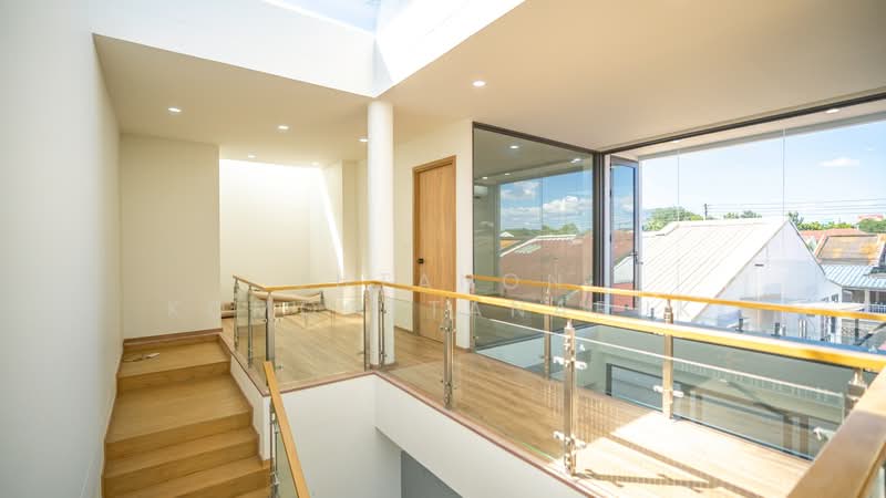 ขายบ้านเดี่ยว 2 ชั้น ในเมือง นิมมาน เชียงใหม่ ทำเลดี เดินทางสะดวก, Chiang Mai, Su Thep, Muang Chiang Mai, Chiang Mai, 3 Bedrooms, 279 sqm, Single Detached House For Sale, by Jutanon Komoottanaruk, 500180955 - DDproperty.com