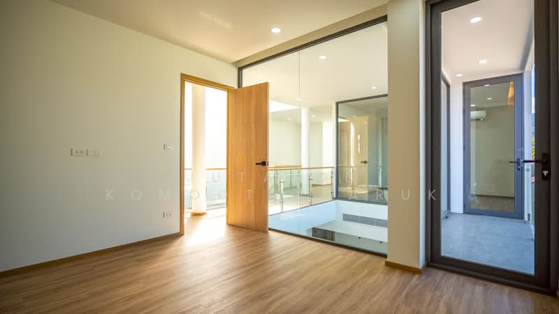 ขายบ้านเดี่ยว 2 ชั้น ในเมือง นิมมาน เชียงใหม่ ทำเลดี เดินทางสะดวก, Chiang Mai, Su Thep, Muang Chiang Mai, Chiang Mai, 3 Bedrooms, 279 sqm, Single Detached House For Sale, by Jutanon Komoottanaruk, 500180955 - DDproperty.com