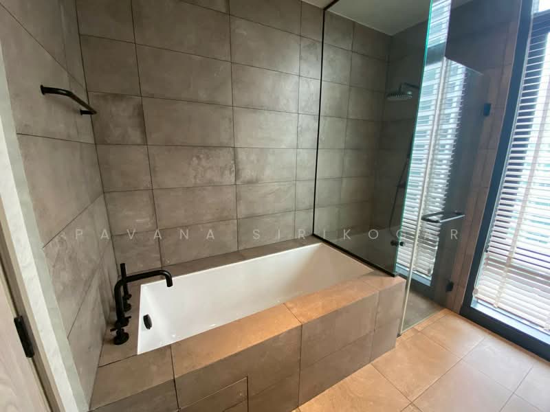 The Lofts Asoke, Bangkok, Sukhumvit 21 Road, Khlongtoei Nua, Watthana, Bangkok, 2 Bedrooms, 75 sqm, Condo For Rent, by Pavana Sirikogar, 500180956 - DDproperty.com