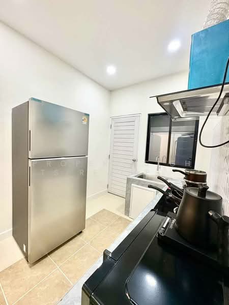 House Huai Khwang 5 bed / 3 bath, กรุงเทพ, ห้วยขวาง, ห้วยขวาง, กรุงเทพ, 350 ตร.ม., บ้านเดี่ยว ให้เช่า, โดย PROPERTYSIGHTS REAL ESTATE, 500180974 - DDproperty.com