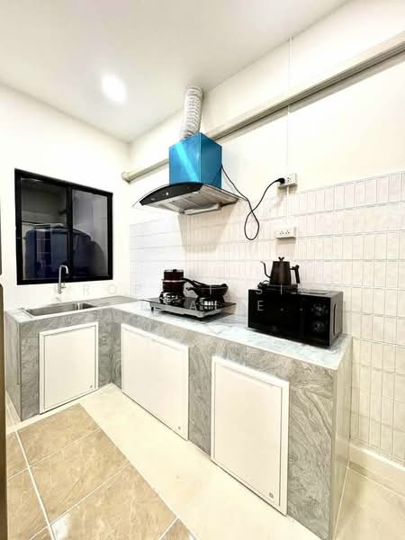 House Huai Khwang 5 bed / 3 bath, Bangkok, Huai Khwang, Huai Khwang, Bangkok, 5 Bedrooms, 350 sqm, Single Detached House For Rent, by PROPERTYSIGHTS REAL ESTATE, 500180974 - DDproperty.com