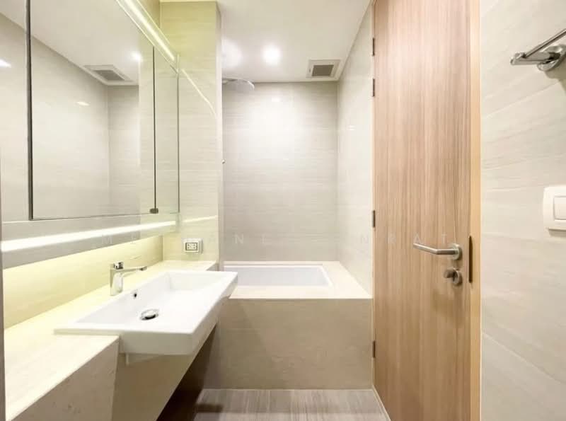 Noble BE33, Bangkok, 19 Soi Sukhumvit 33, Khlong Tan Nua, Watthana, Bangkok, 1 Bedroom, 34 sqm, Condo For Rent, by Methanee Onrat, 500180997 - DDproperty.com