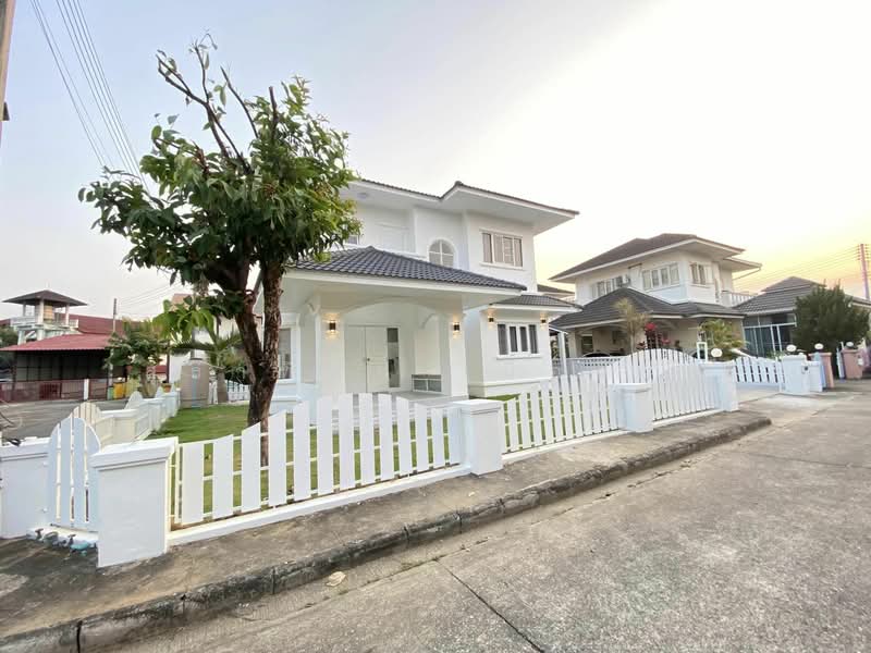 ม.รีเจ้นท์โฮม, Chiang Mai, San Sai Noi, San Sai, Chiang Mai, 4 Bedrooms, 270 sqm, Single Detached House For Rent, by สุธาทิพย์ เมืองยศ, 500181052 - DDproperty.com