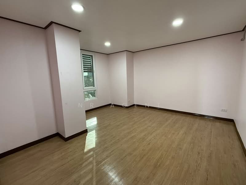 For Sale - Charoennakorn River Place, Bangkok