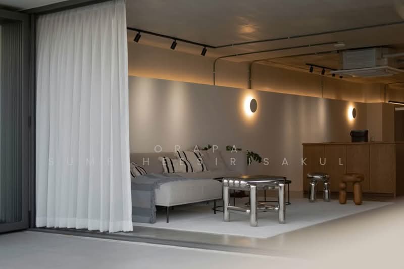 D.S. Tower 2 Sukhumvit 39, Bangkok, Soi Sukhumvit 39, Khlong Tan Nua, Watthana, Bangkok, 2 Bedrooms, 287 sqm, Condo For Sale, by Orapa Sumetheesirisakul, 500181095 - DDproperty.com