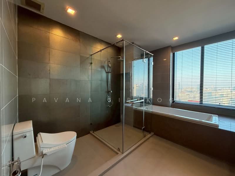 M Silom, Bangkok, 26 Narathiwas Ratchanakarin Road, Suriyawong, Bang Rak, Bangkok, 3 Bedrooms, 165 sqm, Condo For Rent, by Pavana Sirikogar, 500181097 - DDproperty.com