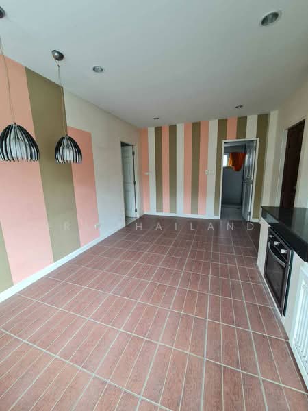 ขายด่วน! บ้านเดี่ยว 2 ชั้น, Samut Prakan, Pak Nam, Muang Samut Prakarn, Samut Prakan, 4 Bedrooms, 246 sqm, Single Detached House For Sale, by ERA Thailand, 500181123 - DDproperty.com