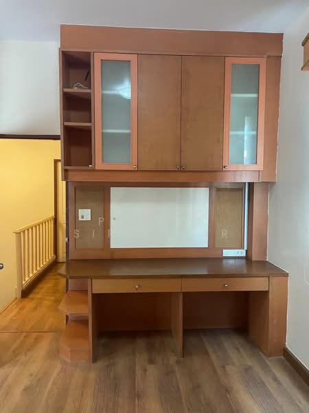 3-BR Townhouse, Bangkok, Chan Kasem, Chatuchak, Bangkok, 3 Bedrooms, 200 sqm, Townhouse For Rent, by Pavana Sirikogar, 500181186 - DDproperty.com