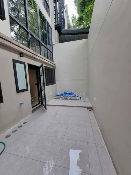 Quarter 31, Bangkok, 333 Soi Sukhumvit 31, Khlong Tan Nua, Watthana, Bangkok, 1 Bedroom, 431 sqm, Townhouse For Rent, by Pavana Sirikogar, 500181194 - DDproperty.com