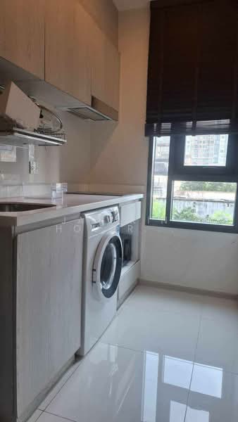 Life Pinklao, Bangkok, Boromarajonani Road, Bang Bamru, Bang Phlat, Bangkok, 1 Bedroom, 56 sqm, Condo For Rent, by Jakarin Houpramong, 500181208 - DDproperty.com