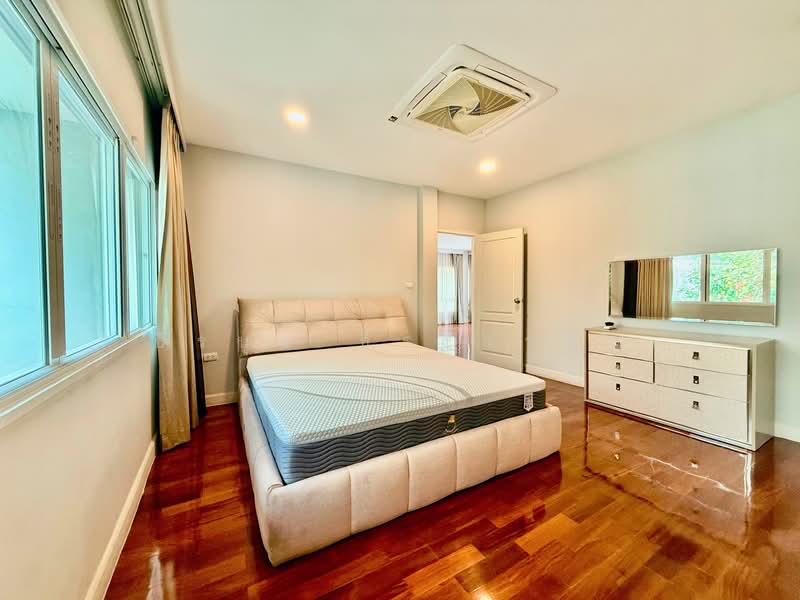 Grand Bangkok Boulevard Rama 9 - Srinakarindra, Bangkok, Krungthep Kritha 17 Alley, Thap Chang, Saphan Sung, Saphan Sung, Bangkok, 4 Bedrooms, 335 sqm, Single Detached House For Sale, by ธีรนุช ธีระวาทิน, 500181212 - DDproperty.com