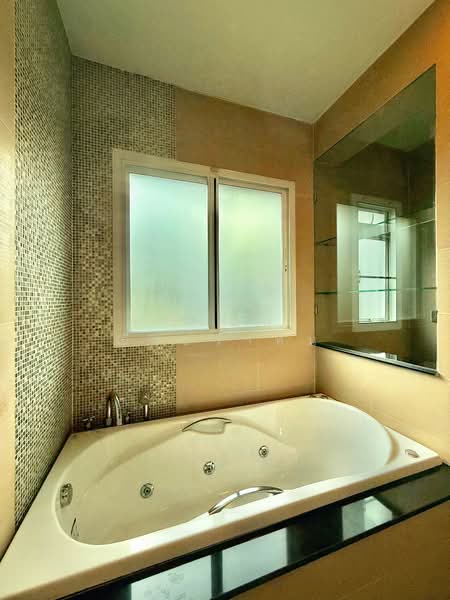 Grand Bangkok Boulevard Rama 9 - Srinakarindra, Bangkok, Krungthep Kritha 17 Alley, Thap Chang, Saphan Sung, Saphan Sung, Bangkok, 4 Bedrooms, 335 sqm, Single Detached House For Sale, by ธีรนุช ธีระวาทิน, 500181212 - DDproperty.com