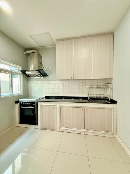 Grand Bangkok Boulevard Rama 9 - Srinakarindra, Bangkok, Krungthep Kritha 17 Alley, Thap Chang, Saphan Sung, Saphan Sung, Bangkok, 4 Bedrooms, 335 sqm, Single Detached House For Sale, by ธีรนุช ธีระวาทิน, 500181212 - DDproperty.com