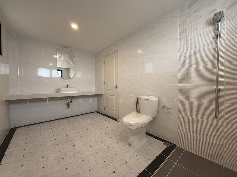 Chaiyapruek Bangwaek, Bangkok, Bang Waek Road, Bang Phai, Bang Khae, Bangkok, 4 Bedrooms, 240 sqm, Single Detached House For Sale, by Jittarat Kunthong, 500181240 - DDproperty.com