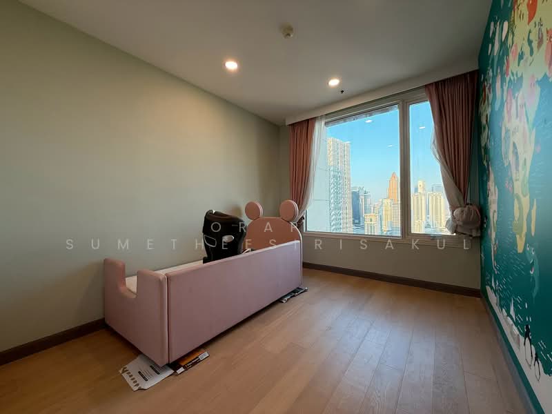 The Empire Place : ดิ เอ็มไพร์ เพลซ, กรุงเทพ, 88 ถนนนราธิวาสราชนครินทร์, ทุ่งมหาเมฆ, สาทร, กรุงเทพ, 183 ตร.ม., คอนโด ขาย, โดย Orapa Sumetheesirisakul, 500181286 - DDproperty.com