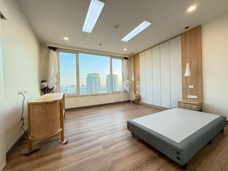 The Empire Place : ดิ เอ็มไพร์ เพลซ, กรุงเทพ, 88 ถนนนราธิวาสราชนครินทร์, ทุ่งมหาเมฆ, สาทร, กรุงเทพ, 183 ตร.ม., คอนโด ขาย, โดย Orapa Sumetheesirisakul, 500181286 - DDproperty.com