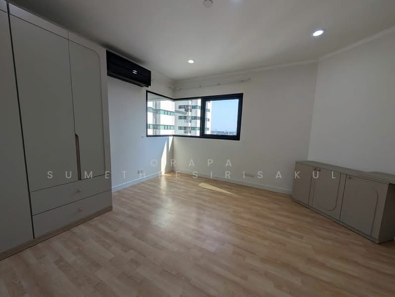 Sathorn Gardens, Bangkok, 39 South Sathorn Road, Thung Maha Mek, Sathon, Bangkok, 2 Bedrooms, 109 sqm, Condo For Sale, by Orapa Sumetheesirisakul, 500181295 - DDproperty.com