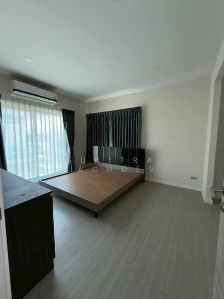 Perfect Place Rama 9-Krungthep Kreetha, Bangkok, Srinakarin - Rom Klao Road, Khlong Song Ton Nun, Lat Krabang, Bangkok, 3 Bedrooms, 200 sqm, Single Detached House For Sale, by Sunitra Sachdev, 500181314 - DDproperty.com