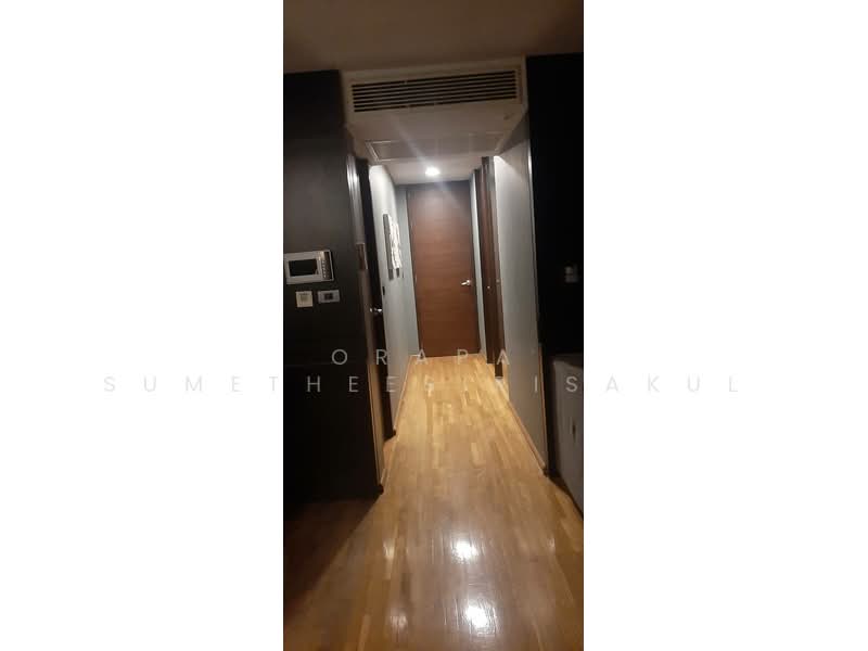 Quad Silom : ควอด สีลม, กรุงเทพ, 63 ซอยพิพัฒน์ 2 ถนนสีลม, สุริยวงศ์, บางรัก, กรุงเทพ, 70 ตร.ม., คอนโด ขาย, โดย Orapa Sumetheesirisakul, 500181345 - DDproperty.com