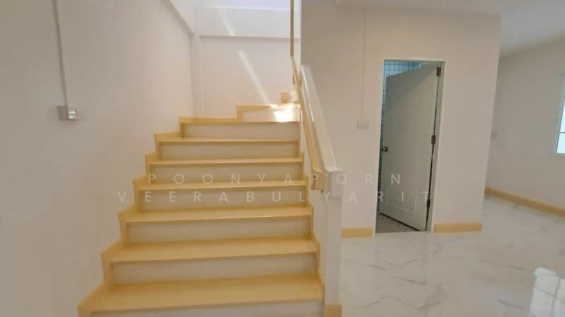 Baan Buathong 4 : บ้านบัวทอง 4, นนทบุรี, ถ.บ้านกล้วย-ไทรน้อย, พิมลราช, บางบัวทอง, นนทบุรี, 144 ตร.ม., ทาวน์เฮ้าส์ ขาย, โดย Poonyaporn Veerabulyarit, 500181357 - DDproperty.com