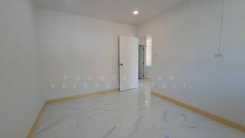 Baan Buathong 4, Nonthaburi, Ban Kluay-Sai Noi Road, Phimonrat, Bang Bua Thong, Nonthaburi, 4 Bedrooms, 144 sqm, Townhouse For Sale, by Poonyaporn Veerabulyarit, 500181357 - DDproperty.com