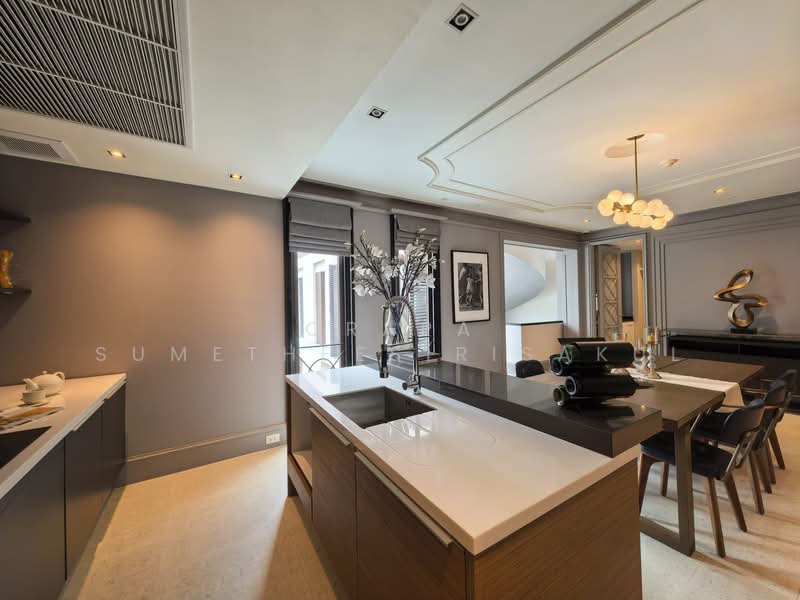 Baan Lux Sathon, Bangkok, Soi Meksawat, Chong Nonsi, Yan Nawa, Bangkok, 4 Bedrooms, 304 sqm, Condo For Sale, by Orapa Sumetheesirisakul, 500181358 - DDproperty.com