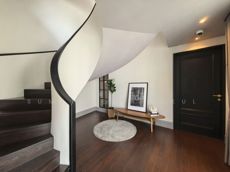 Baan Lux Sathon, Bangkok, Soi Meksawat, Chong Nonsi, Yan Nawa, Bangkok, 4 Bedrooms, 304 sqm, Condo For Sale, by Orapa Sumetheesirisakul, 500181358 - DDproperty.com