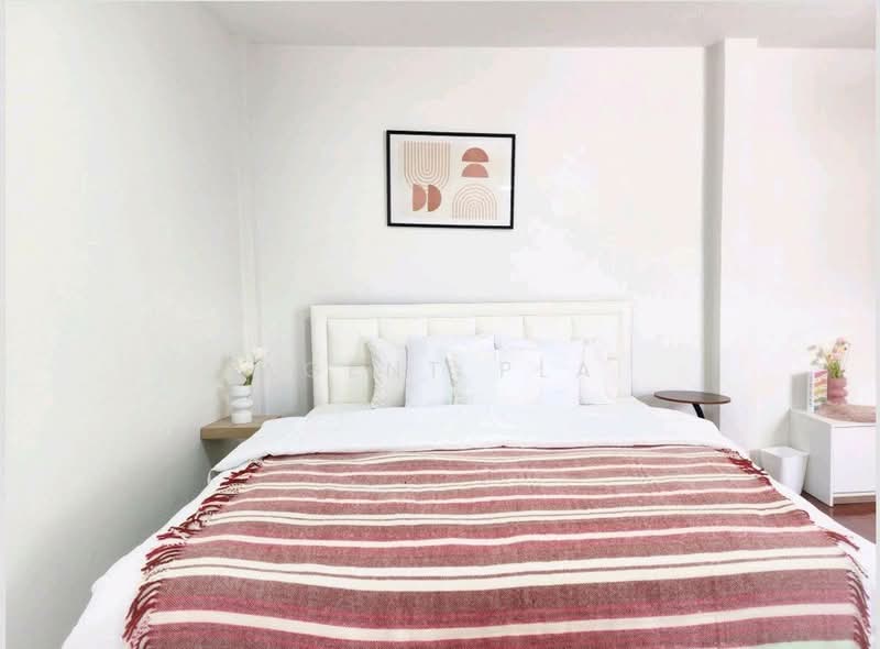 Detached house for rent, newly renovated, Huai Khwang area (SPSAD3862) Location: Huai Khwan, Bangkok, Samsen Nok, Huai Khwang, Bangkok, 5 Bedrooms, 400 sqm, Single Detached House For Rent, by Agent Pla, 500181360 - DDproperty.com