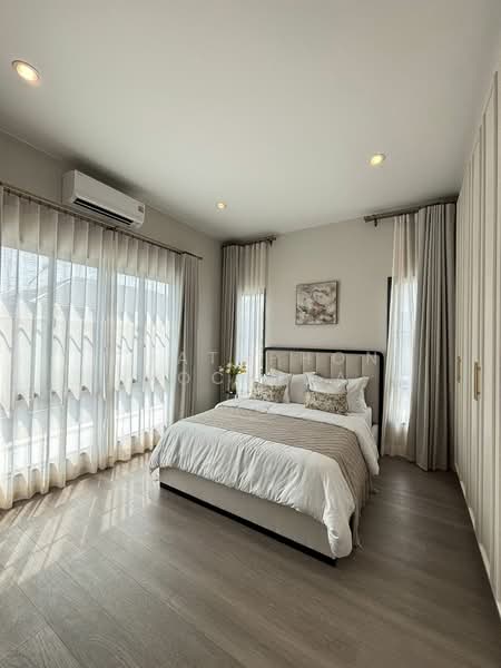 Setthasiri Bangna Km.10, Samut Prakan, Bangphli Yai, Bang Plee, Samut Prakan, 5 Bedrooms, 377 sqm, Single Detached House For Rent, by Chatuphon Mochida, 500181393 - DDproperty.com