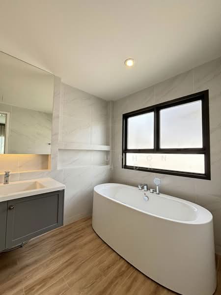 Setthasiri Bangna Km.10, Samut Prakan, Bangphli Yai, Bang Plee, Samut Prakan, 5 Bedrooms, 377 sqm, Single Detached House For Rent, by Chatuphon Mochida, 500181393 - DDproperty.com