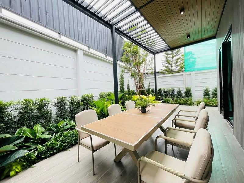 Modern Luxury 4-Bedroom Villa in Pattaya, Chon Buri (Pattaya), Huai Yai, Bang Lamung (Pattaya), Chon Buri (Pattaya), 4 Bedrooms, 390 sqm, Single Detached House For Sale, by Angsanawee Phrohying, 500181397 - DDproperty.com
