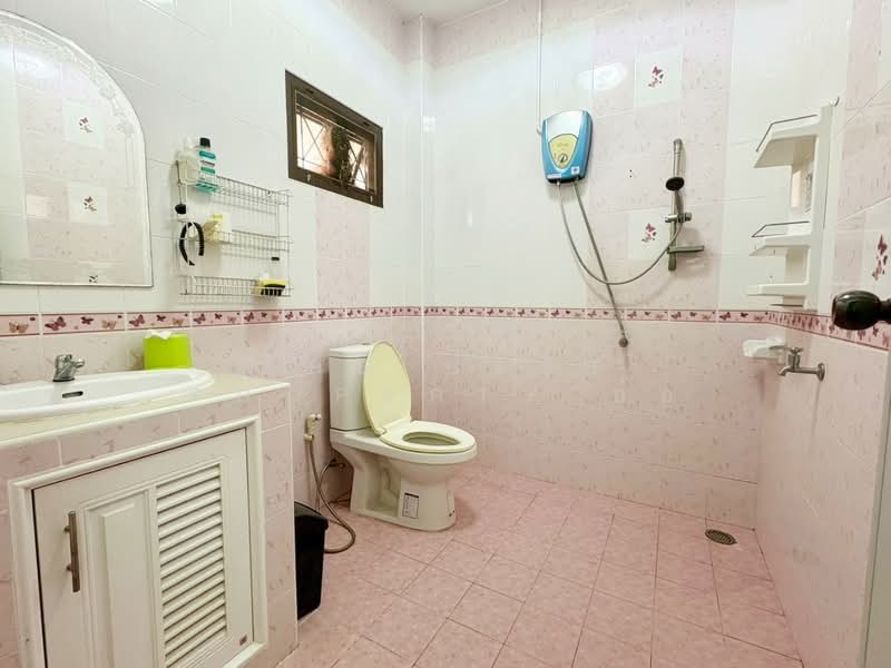 ไอซ์แลนด์4 (Baan Iceland4), Nakhon Sawan, Wat Sai, Muang Nakhon Sawan, Nakhon Sawan, 3 Bedrooms, 150 sqm, Single Detached House For Sale, by The Best Property อ้อ, 500181460 - DDproperty.com