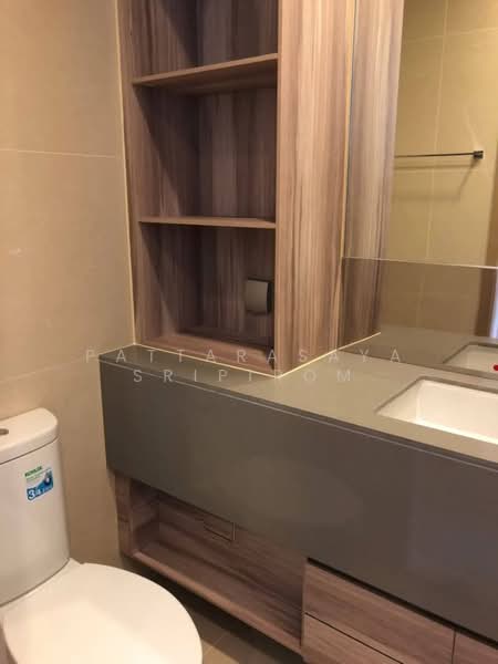 The Esse Asoke, Bangkok, 333 Soi Sukhumvit 21, Sukhumvit Road, Khlongtoei Nua, Watthana, Bangkok, 1 Bedroom, 37 sqm, Condo For Rent, by Pattarasaya Sripirom, 500181506 - DDproperty.com