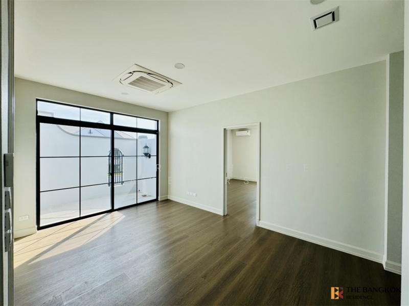 Nantawan Bangna km.15, Samut Prakan, 559 Bangna-Trad Road, Bang Chalong, Bang Plee, Samut Prakan, 5 Bedrooms, 452 sqm, Single Detached House For Sale, by Sirirut Havee Akehurst, 500181523 - DDproperty.com